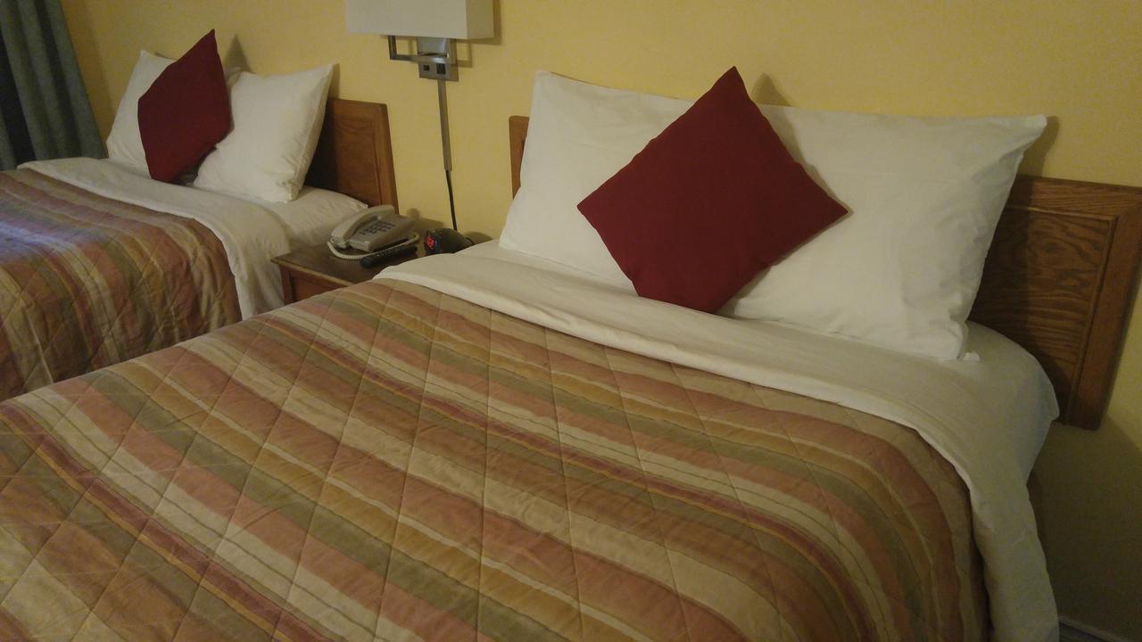 Robber'S Roost Motel New Hazelton Екстериор снимка