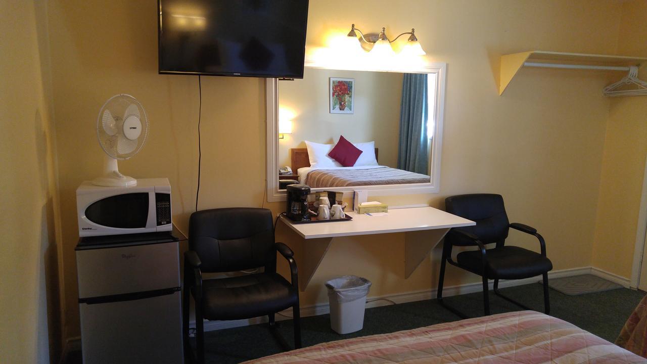 Robber'S Roost Motel New Hazelton Екстериор снимка